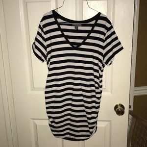 A Pea in the Pod Maternity Top